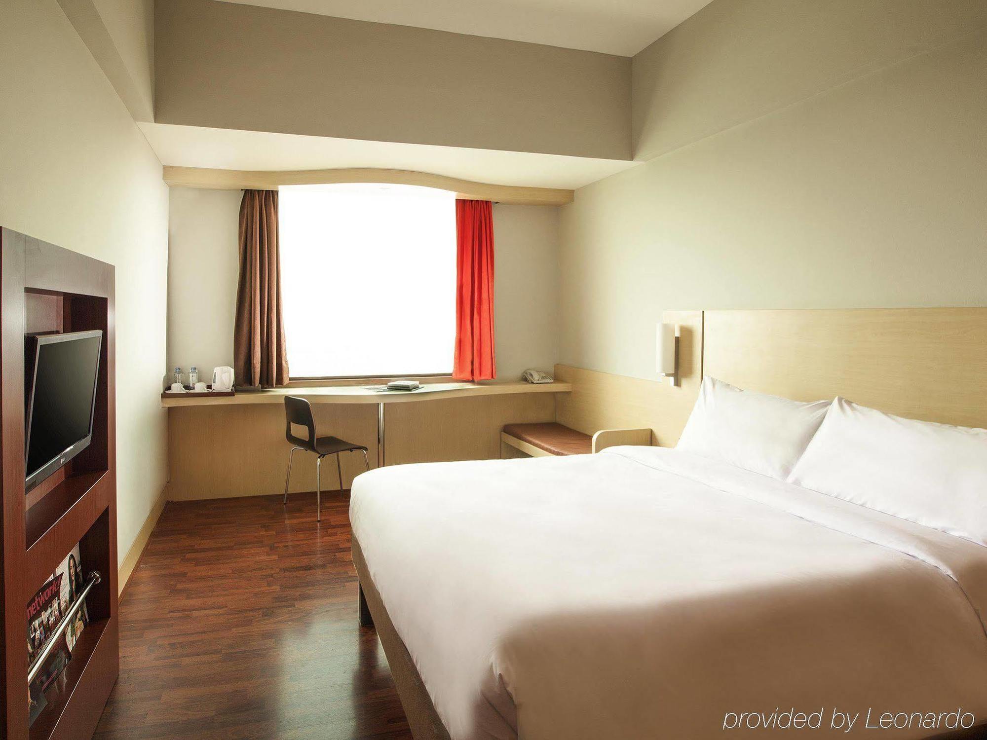 Hotel Ibis Mangga Dua Jakarta Exteriér fotografie