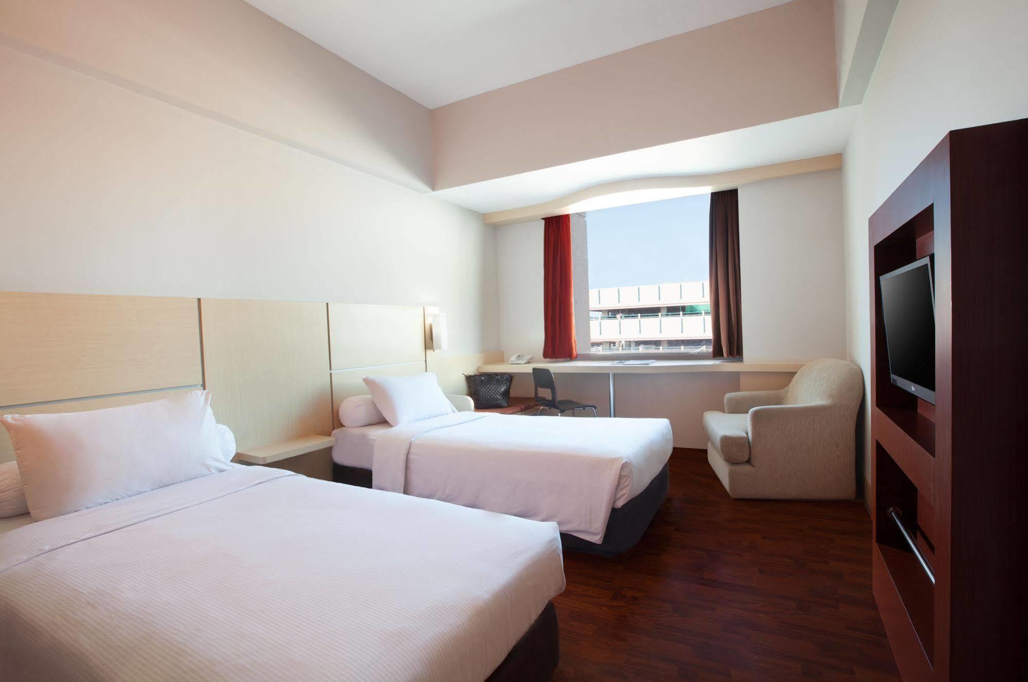 Hotel Ibis Mangga Dua Jakarta Exteriér fotografie